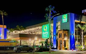 Quality Inn&Suites Los Angeles Airport - LAX